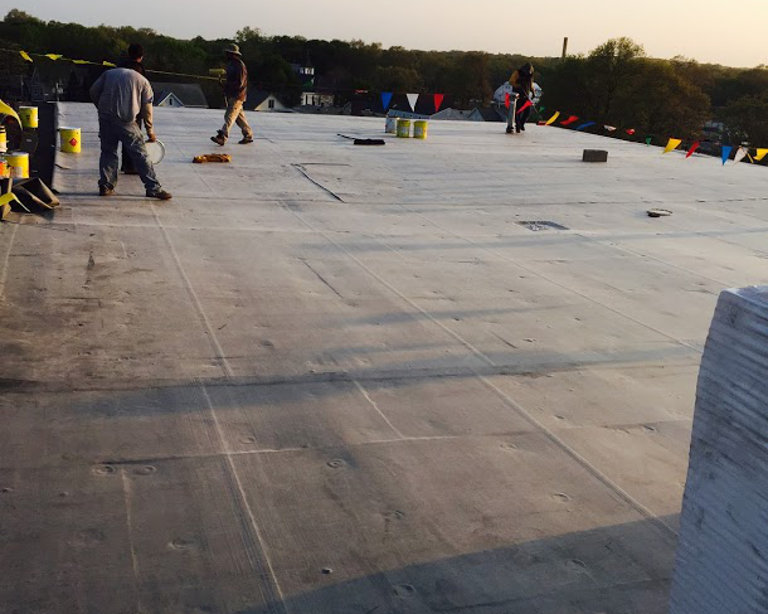commercial rubber roofing company ma