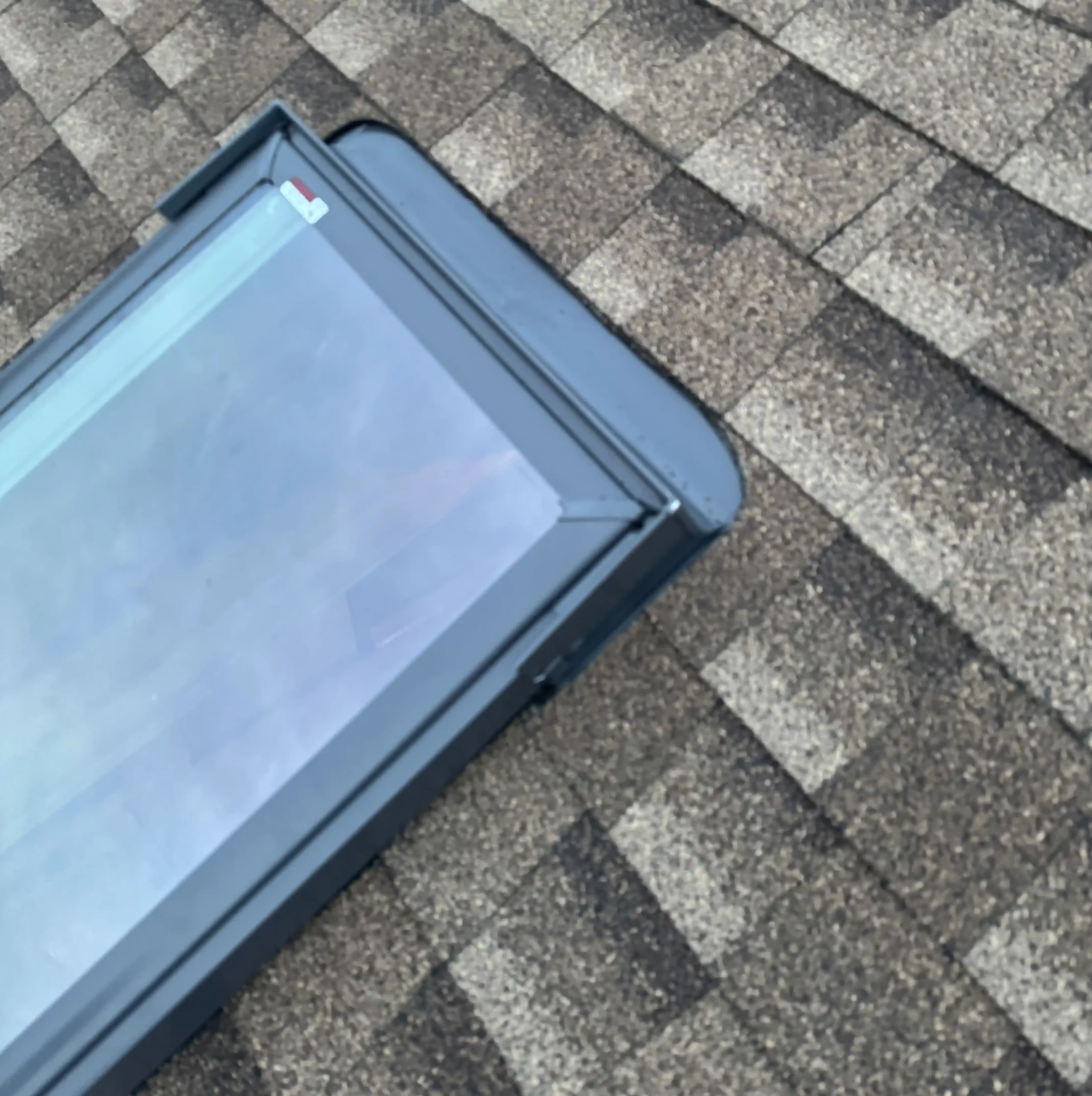 Urgent Skylight Leaks